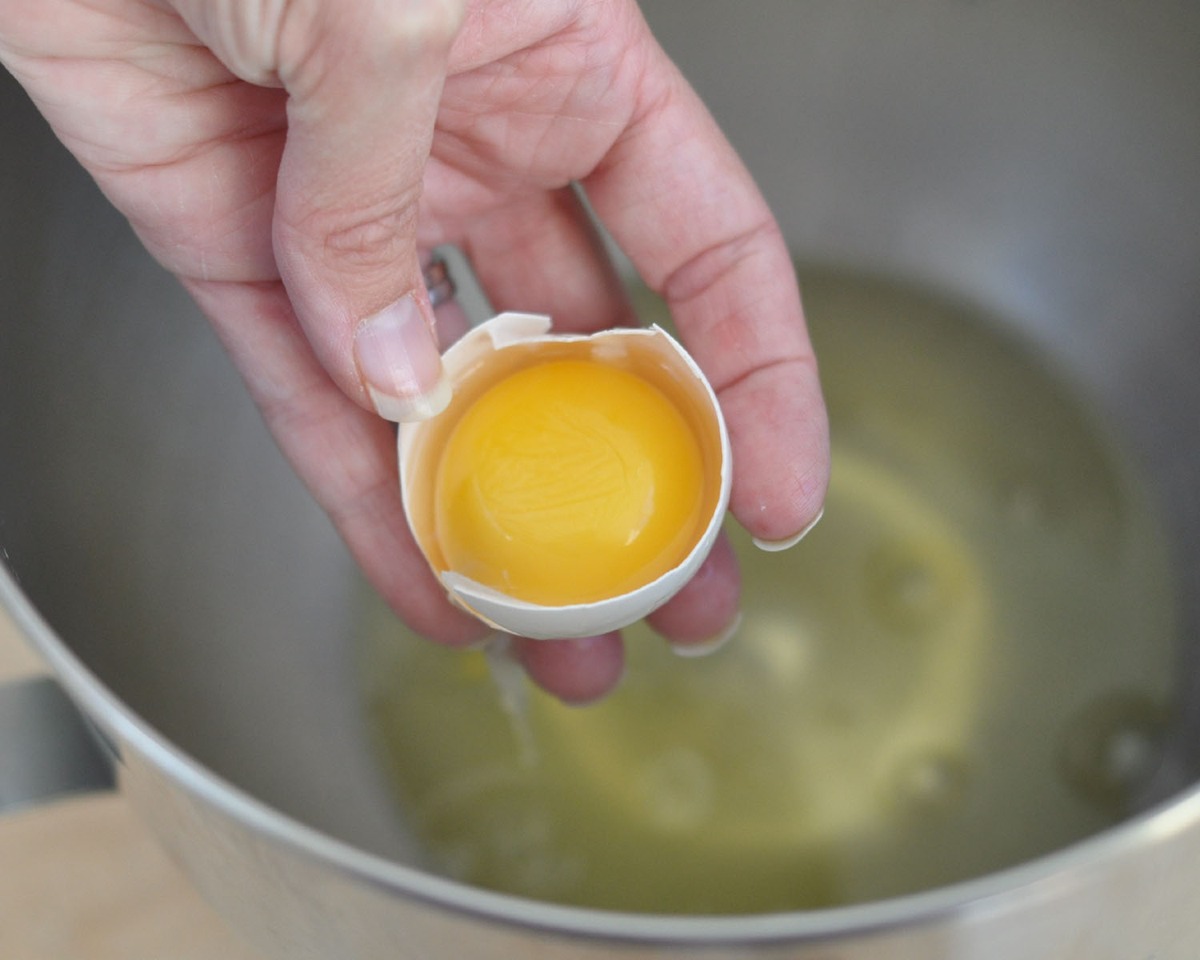 If Burned Rub Egg Whites Over The Area To Stop The Burn And Help Heal