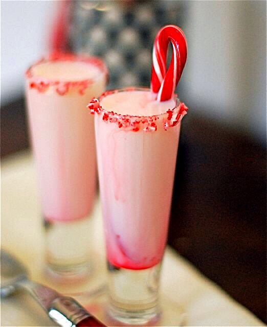Candy Cane Christmas Shooters (Kid Friendly Recipe) 🎄🎉😜🍸 Trusper