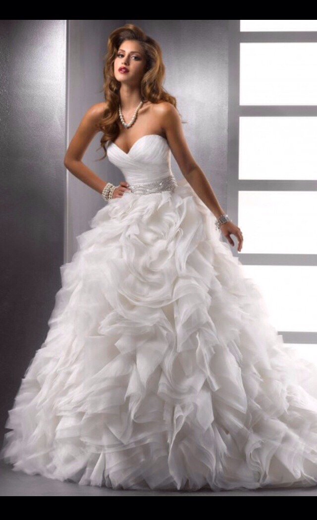 DIY wedding dress made from a t-shirt