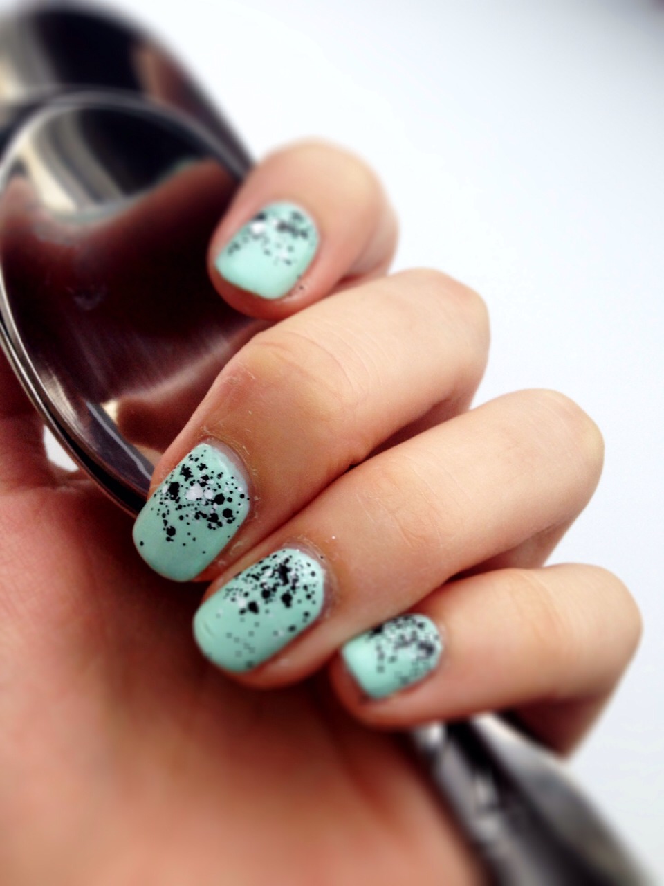 Mint Chocolate Chip Nail Polish! Trusper
