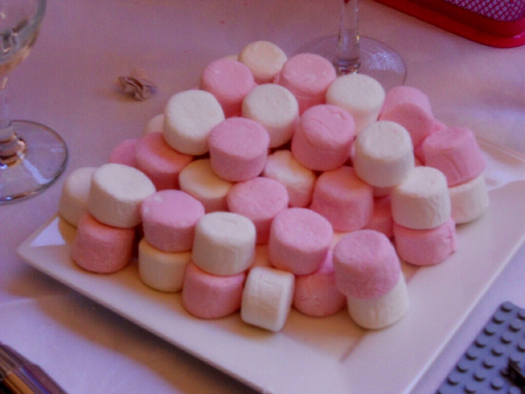 Eat Marshmallows To Soothe A Sore Throat Trusper