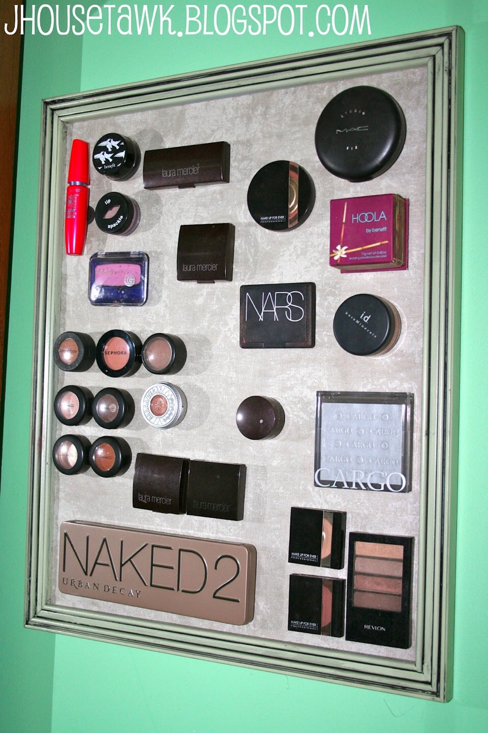 Make Your Own Magnetic Makeup Board A Fun DIY To Try Trusper