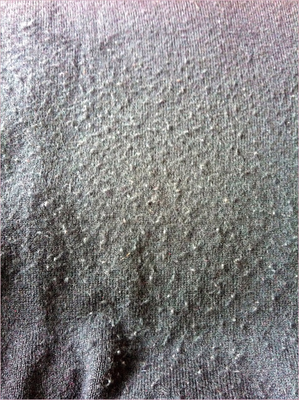 How To Remove Pilling/Bobbling From Your Clothing! Trusper