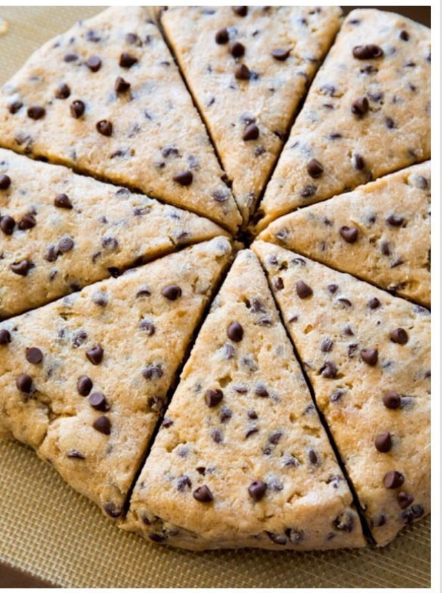 Triple Chocolate Hazelnut Cookie Pizza Recipe Trusper