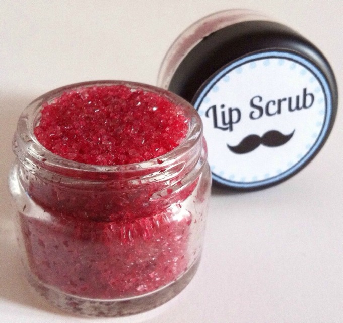 Use Vaseline And Sugar As Lip Scrub To Get Rid Of Dead Skin. Trusper